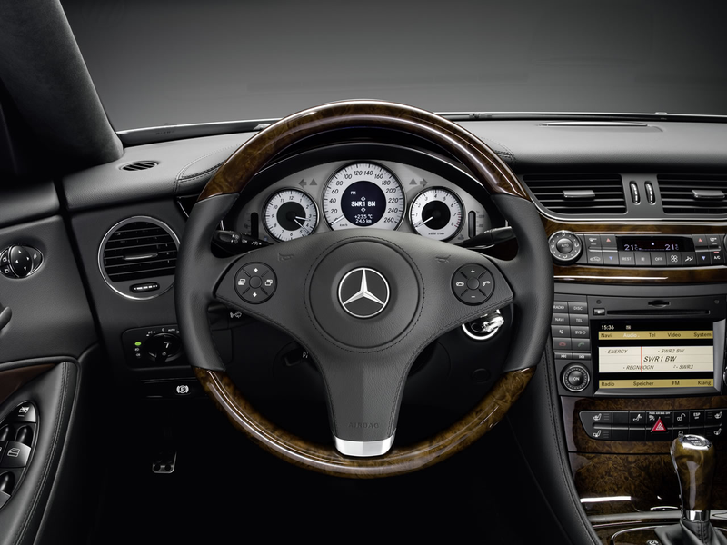 Illustration for article titled Mercedes-Benz CLS Grand Edition Adds More Style, Little Substance